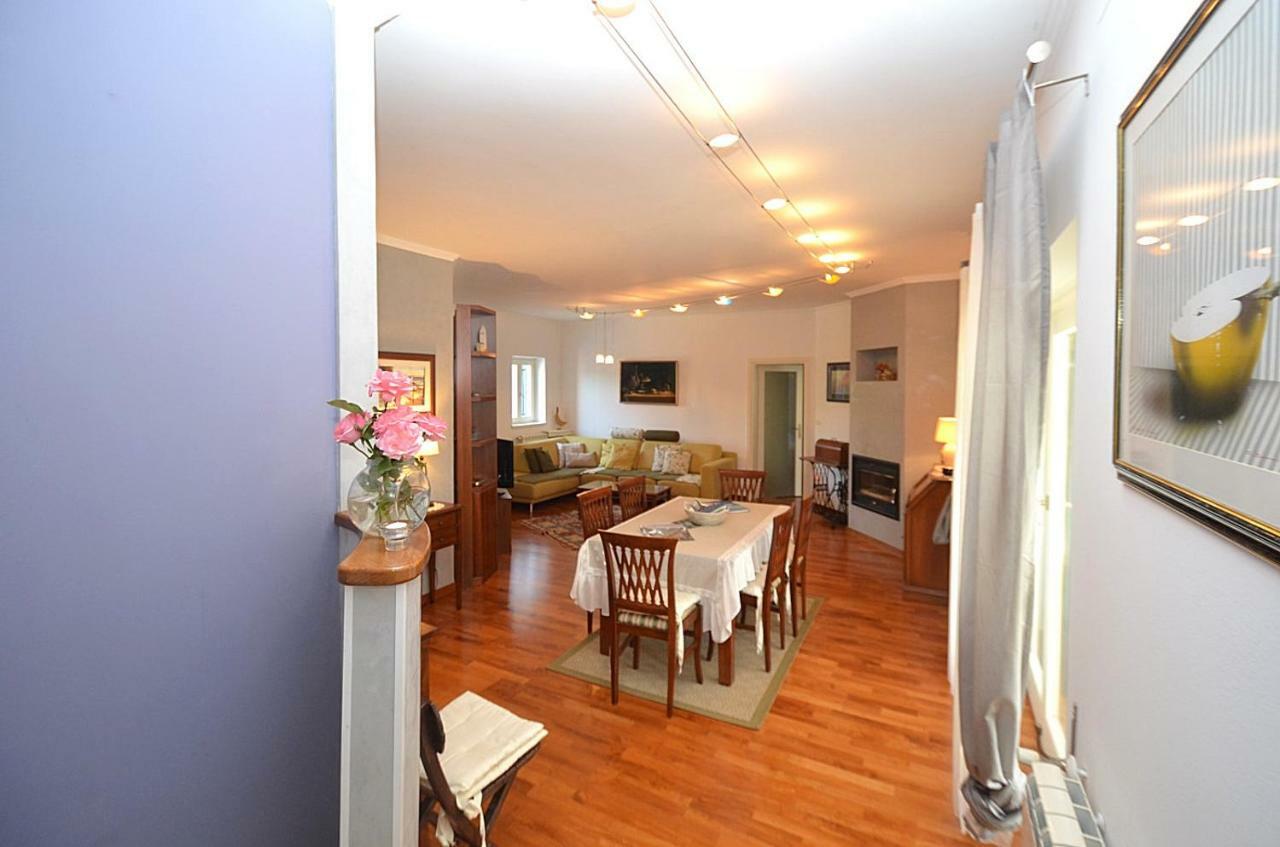 Holiday Home Sverko Novigrad  ภายนอก รูปภาพ